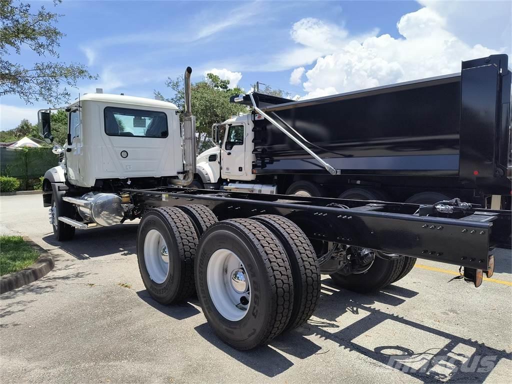 Mack GR64BX 混凝土車