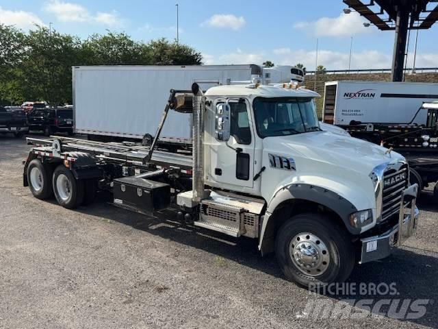 Mack GR64F 其他貨車