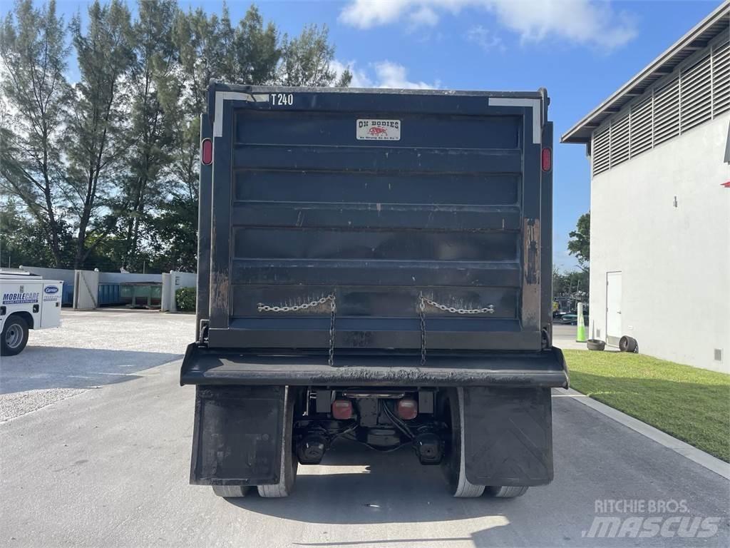 Mack GR64F 傾卸式卡車