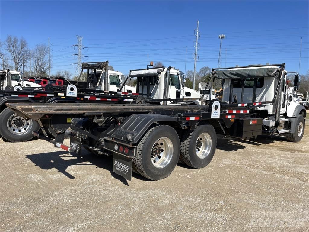 Mack GR64F 曳引機組件