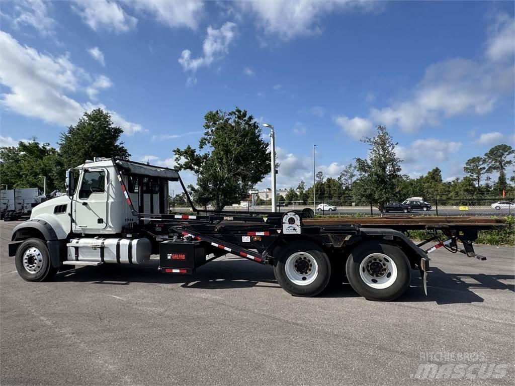 Mack GR64F 其他貨車