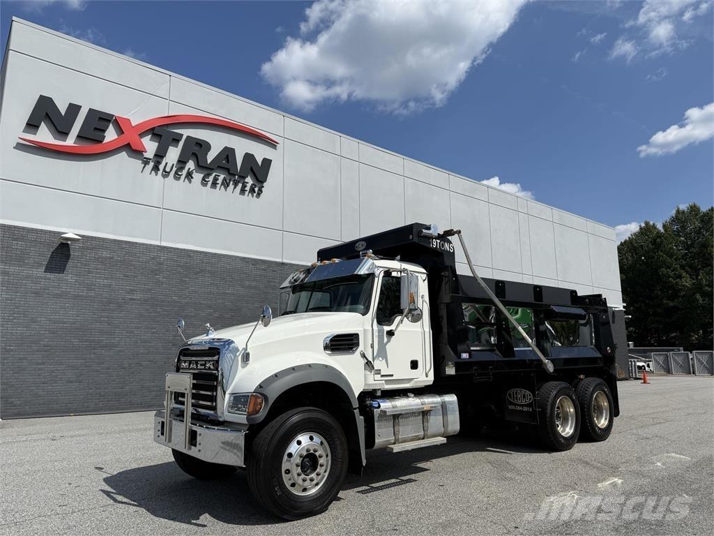 Mack GR64F 傾卸式卡車