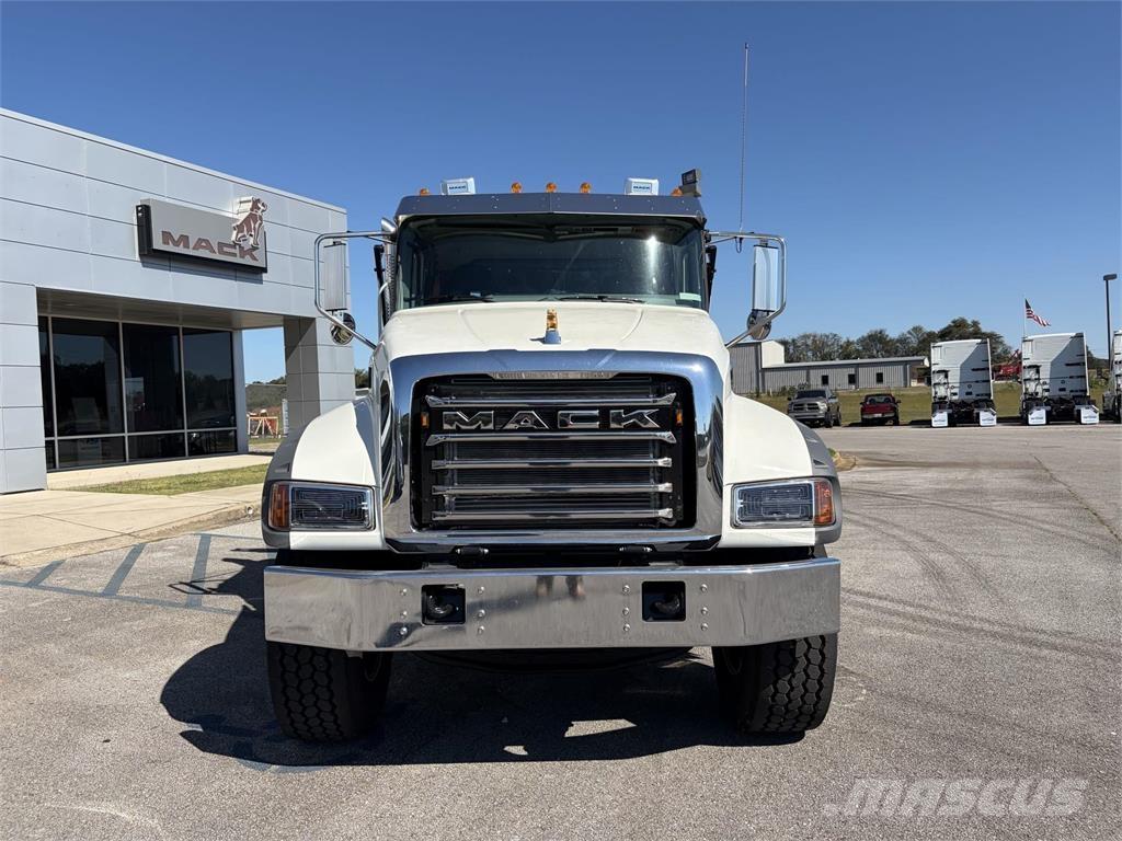 Mack GR64F 其他貨車