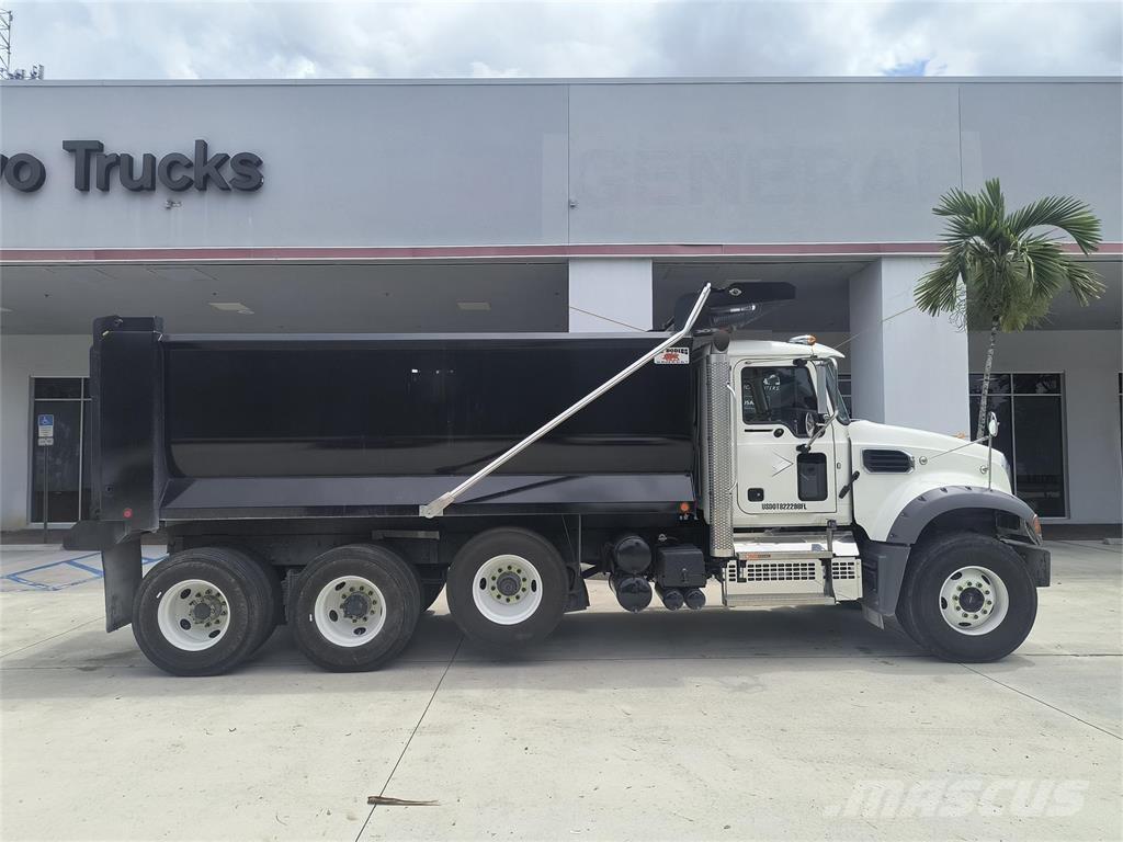 Mack GR64FR 傾卸式卡車