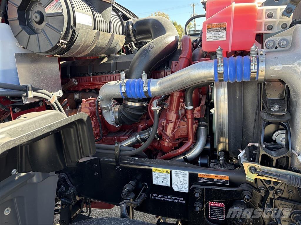 Mack GR64FR 混凝土車