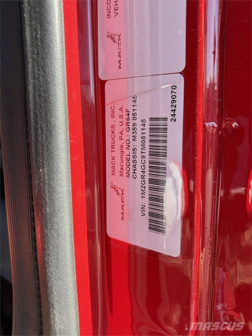 Mack GR64FR 傾卸式卡車