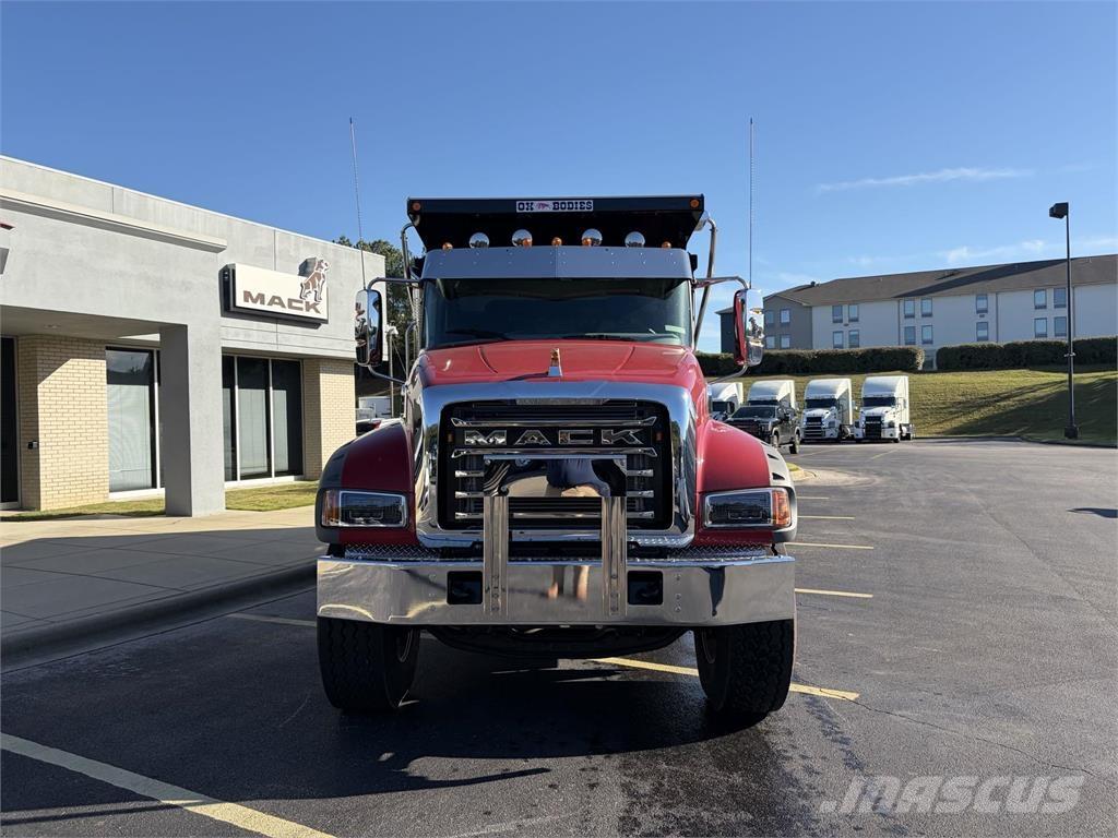 Mack GR64FR 傾卸式卡車