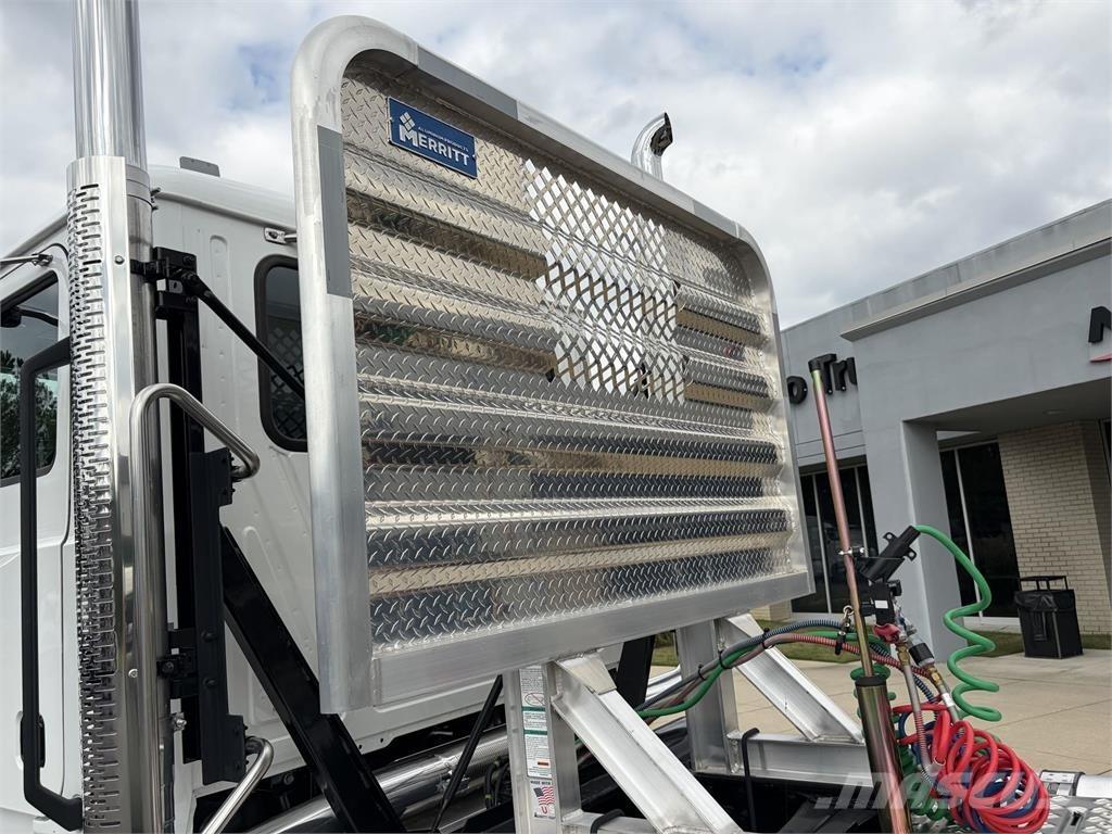 Mack GR64FT 曳引機組件