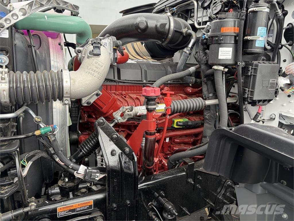 Mack GR64FT 曳引機組件