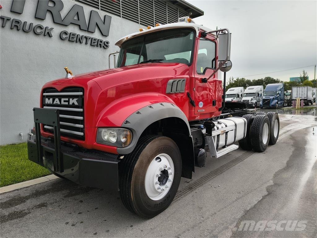 Mack GR64FT 曳引機組件