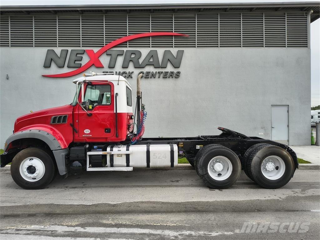 Mack GR64FT 曳引機組件