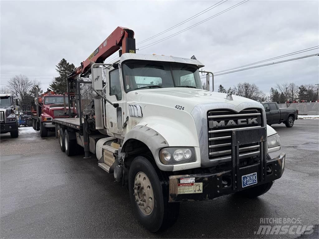 Mack GU700 商用底盤車