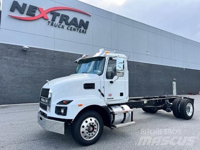 Mack MD6 42R 商用底盤車