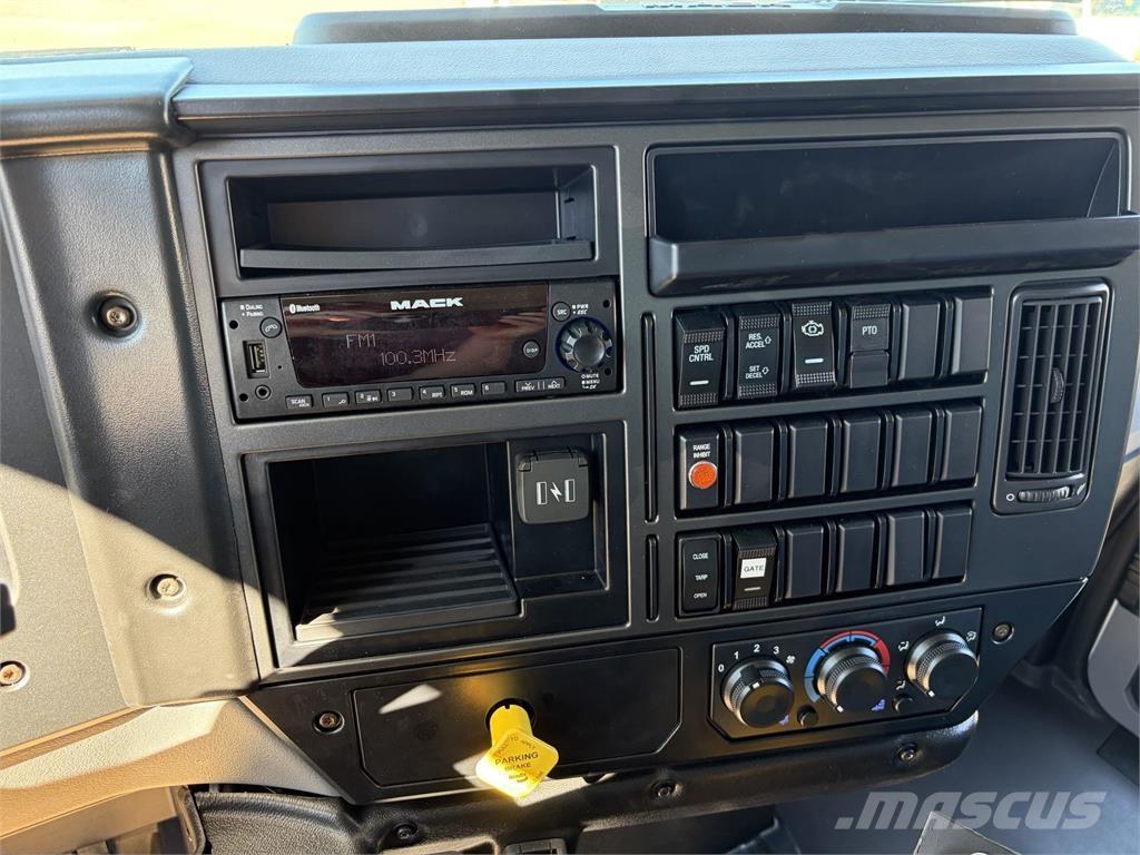 Mack MD6 42R 傾卸式卡車