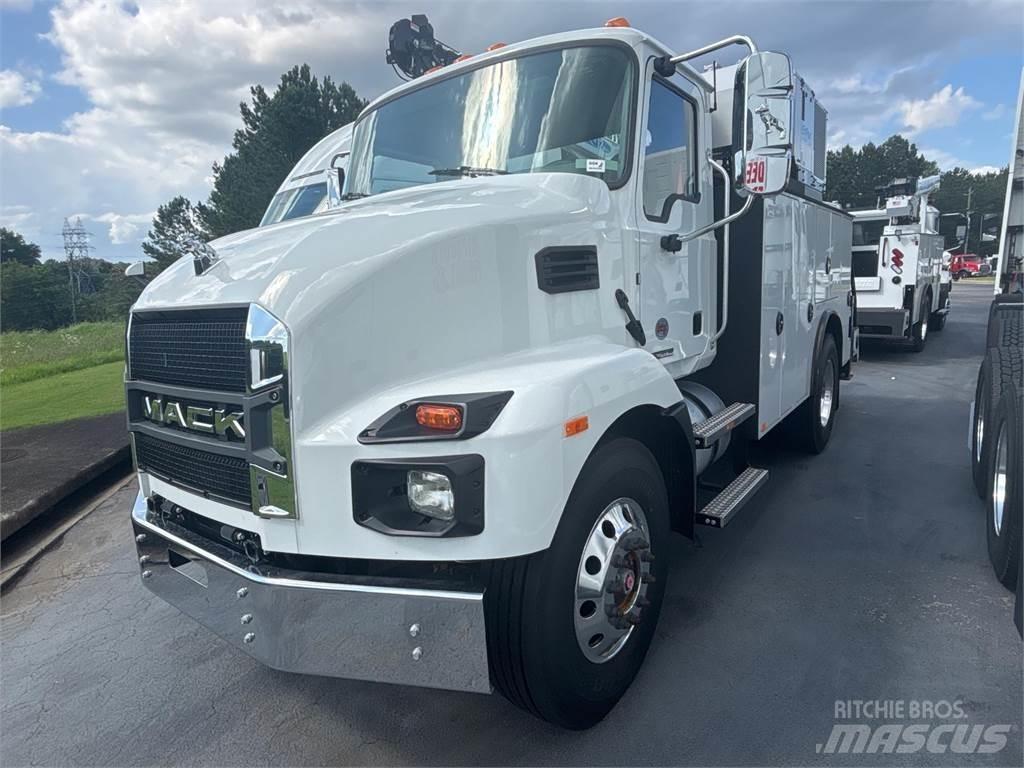 Mack MD6 42R 商用底盤車