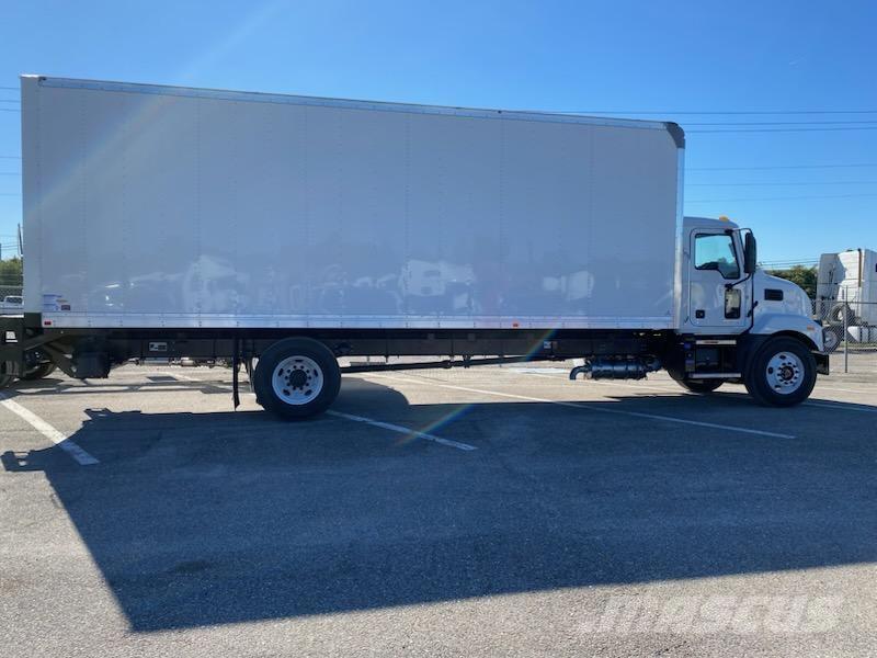 Mack MD6 42R 貨箱式卡車