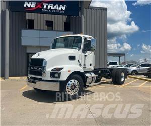 Mack MD642 商用底盤車