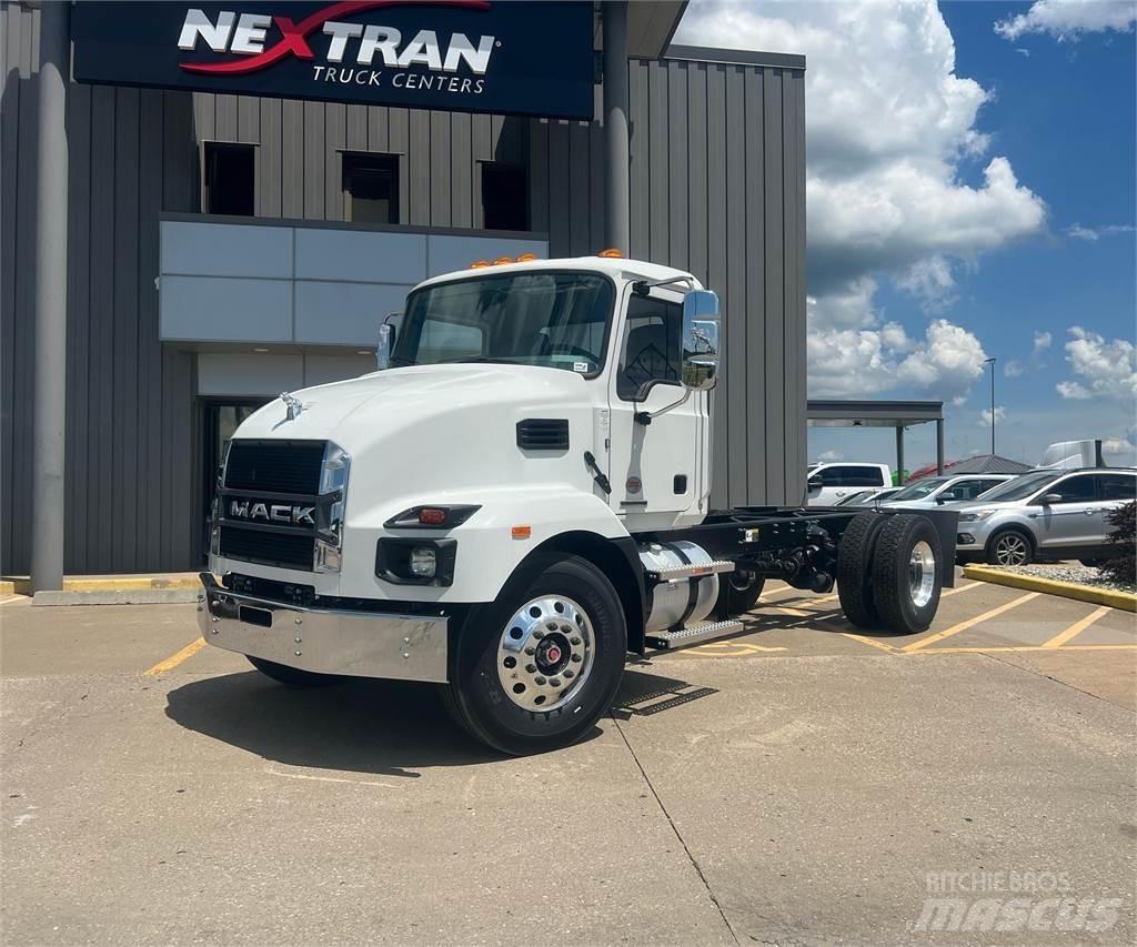 Mack MD642 商用底盤車