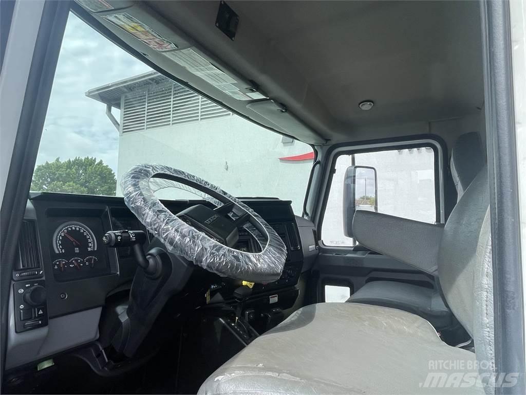 Mack MD642 商用底盤車