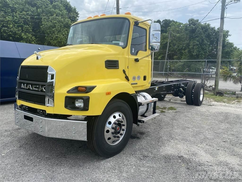 Mack MD7 42R 林業其他機械設備