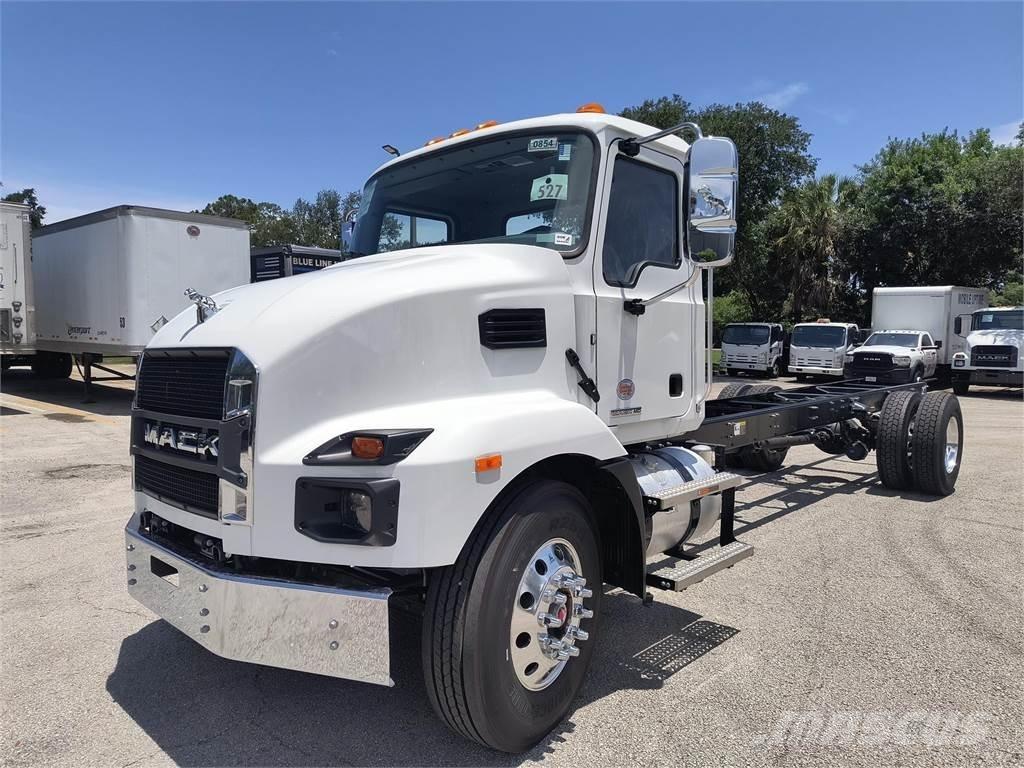 Mack MD7 42R 傾卸式卡車