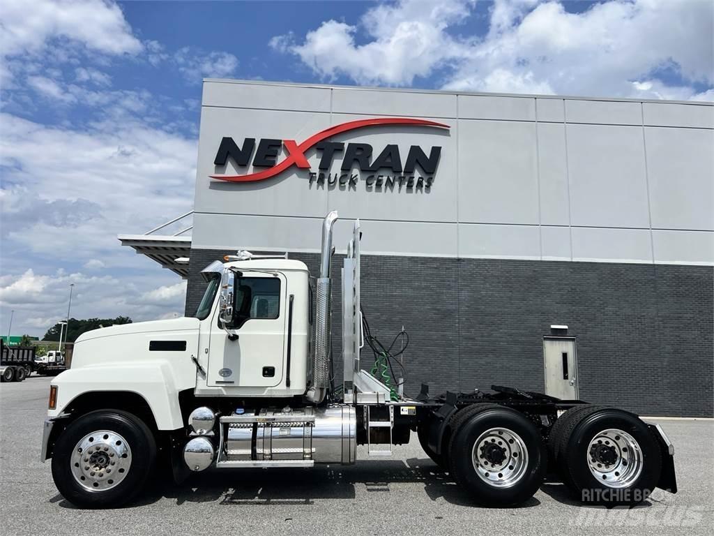 Mack PI64T 曳引機組件