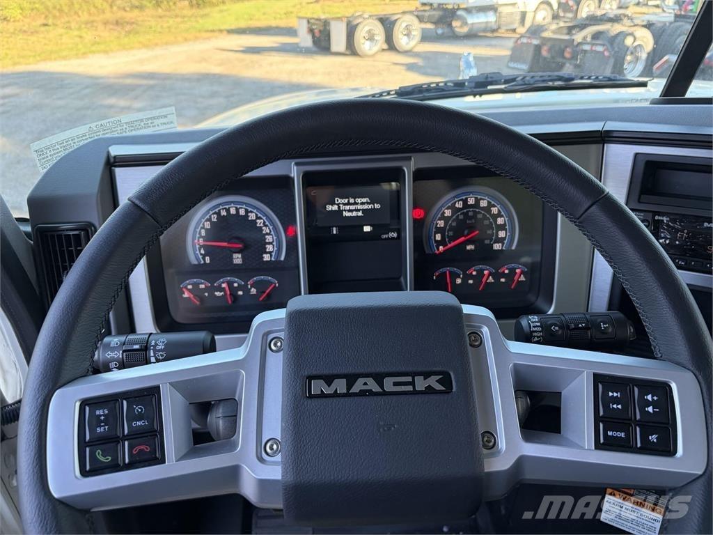 Mack PI64T 曳引機組件