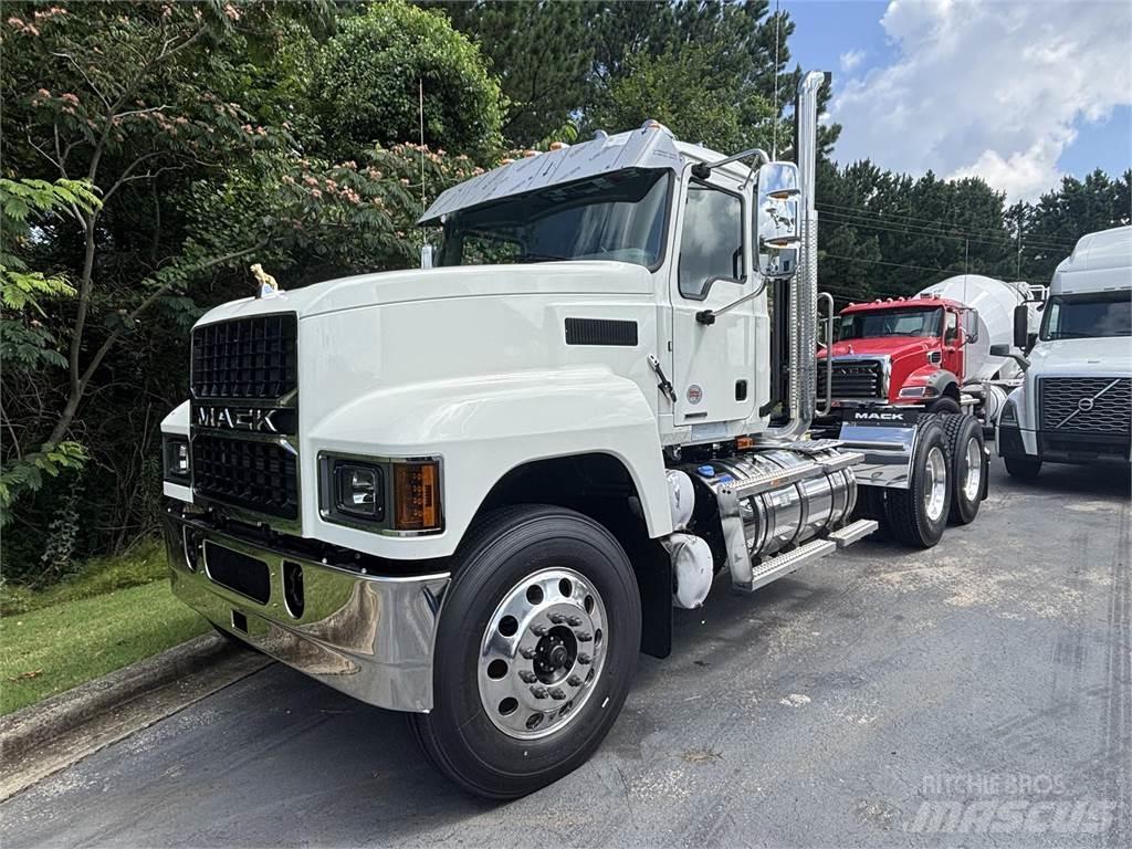 Mack PI64T 曳引機組件