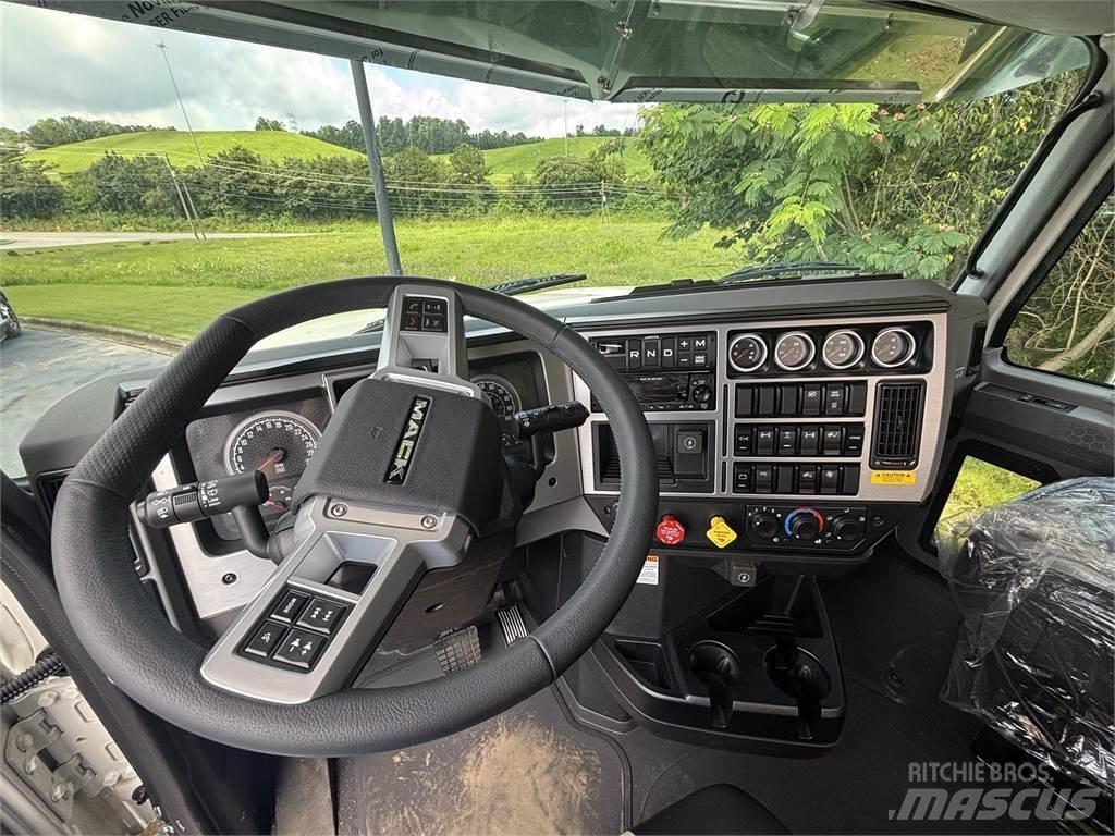 Mack PI64T 曳引機組件