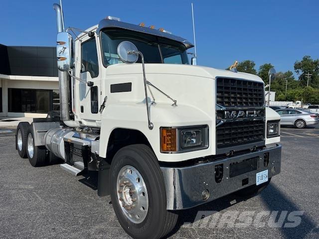 Mack PI64T 曳引機組件