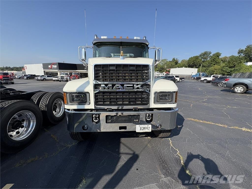 Mack PI64T 曳引機組件