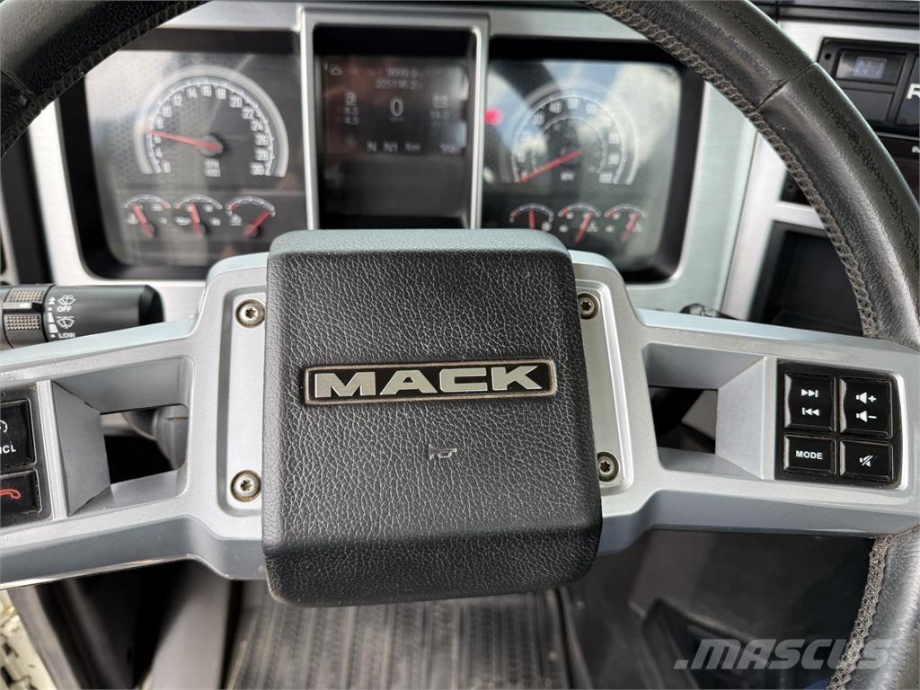 Mack PI64T 曳引機組件