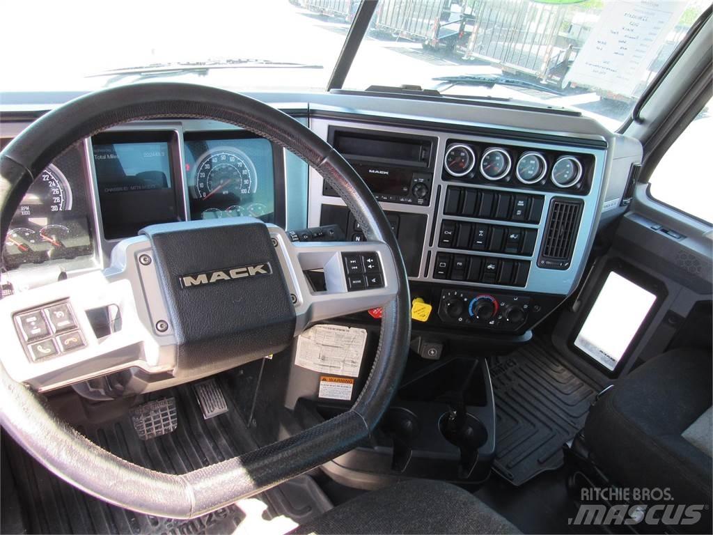 Mack PI64T 曳引機組件