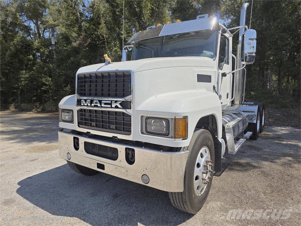 Mack PI64T 曳引機組件
