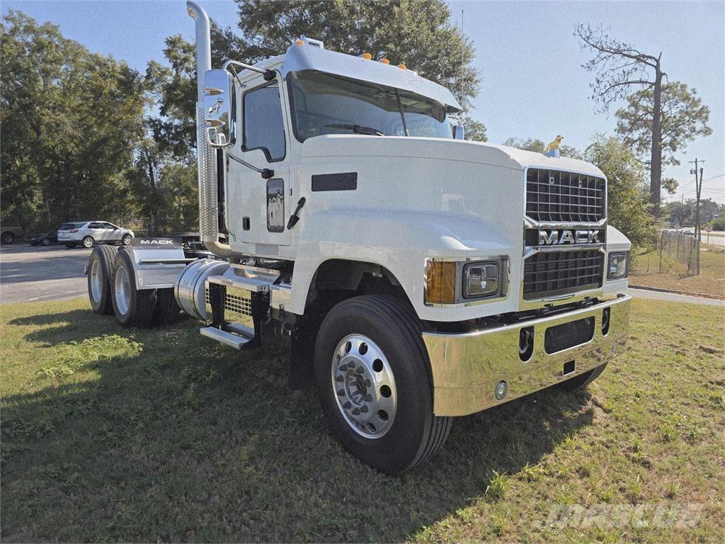 Mack PI64T 曳引機組件