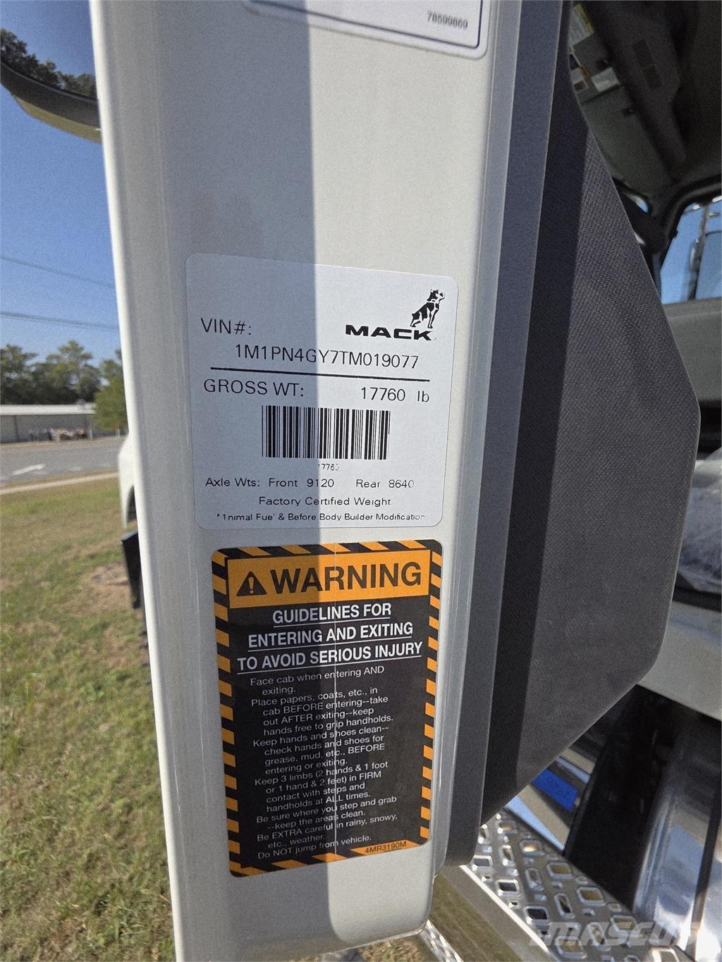 Mack PI64T 曳引機組件