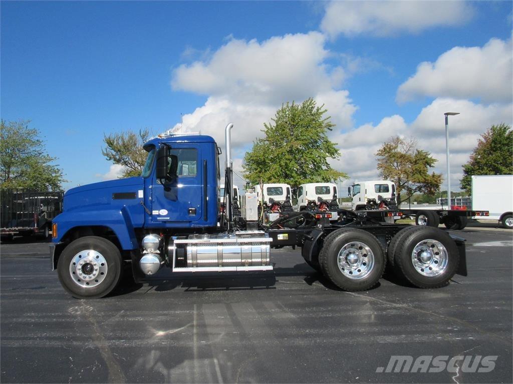 Mack PI64T 曳引機組件