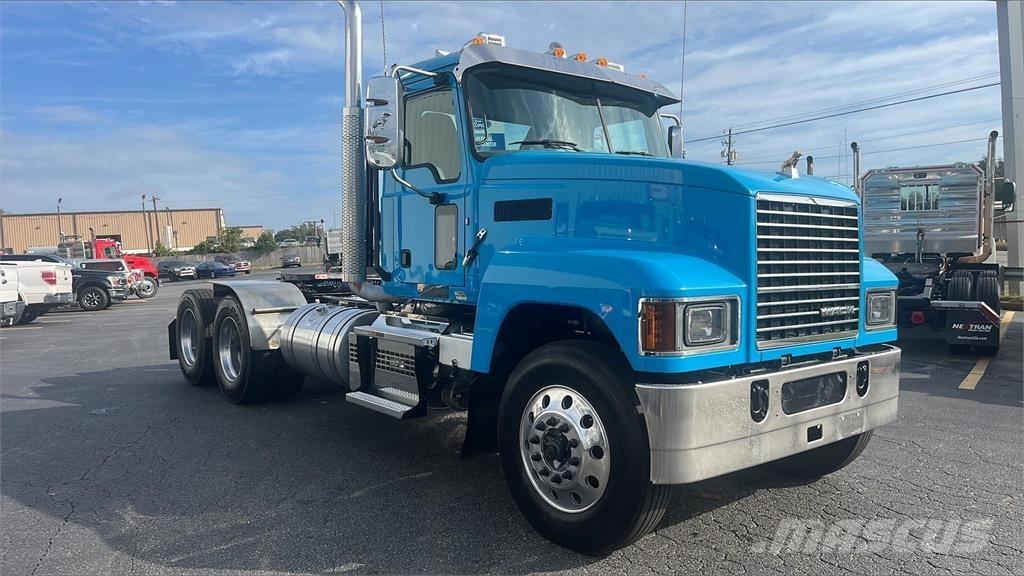 Mack PI64T 曳引機組件