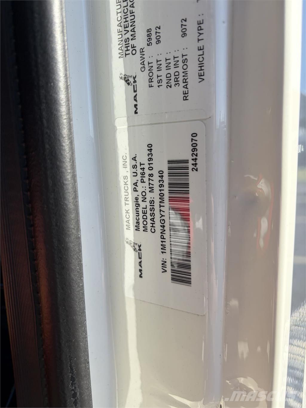 Mack PI64T 曳引機組件