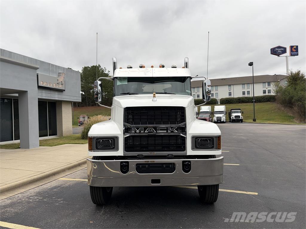 Mack PI64T 曳引機組件