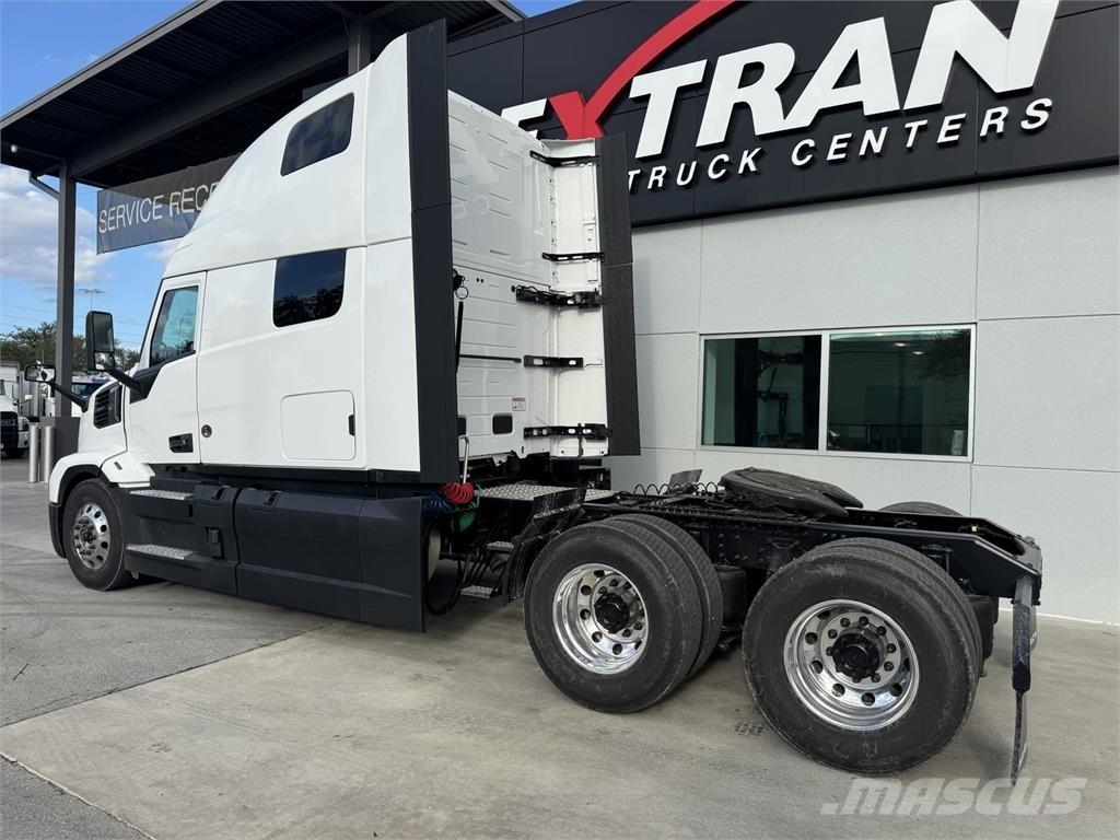 Mack PR64T 曳引機組件