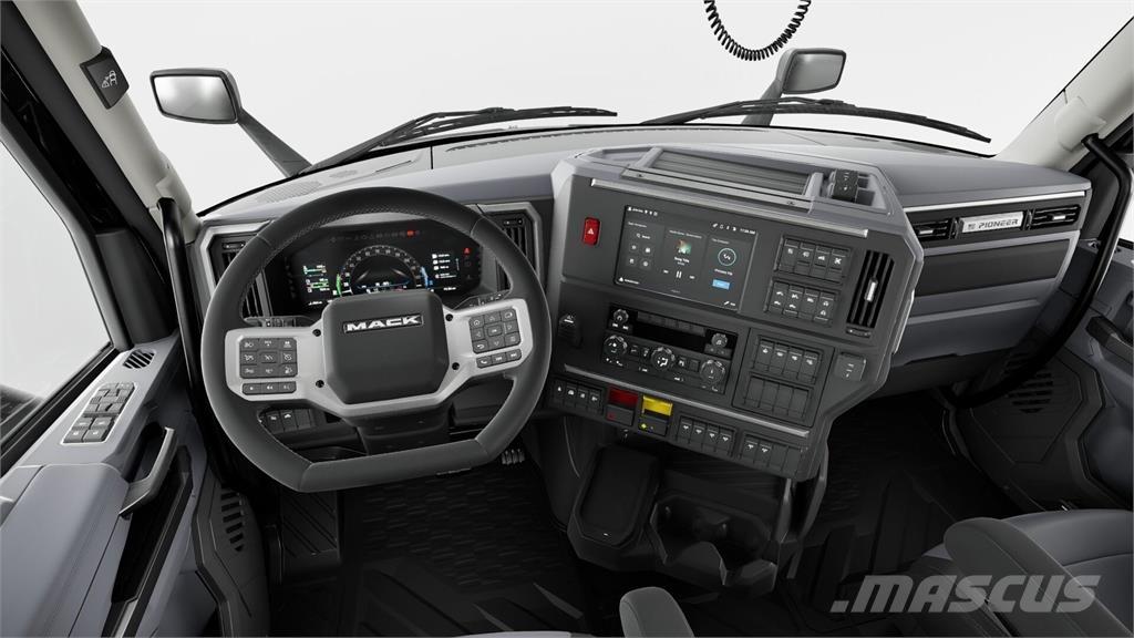 Mack PR64T 曳引機組件