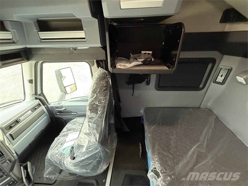 Mack PR64T 曳引機組件