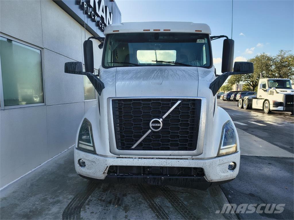 Mack VNR64T300 曳引機組件