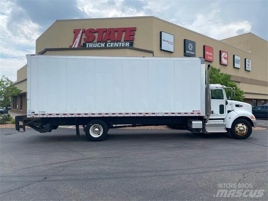 Peterbilt 337 貨箱式卡車