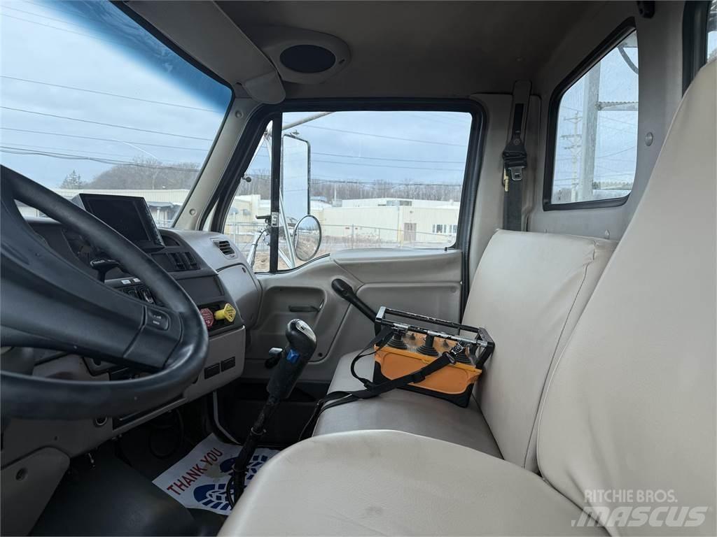 Sterling LT9500 其他貨車