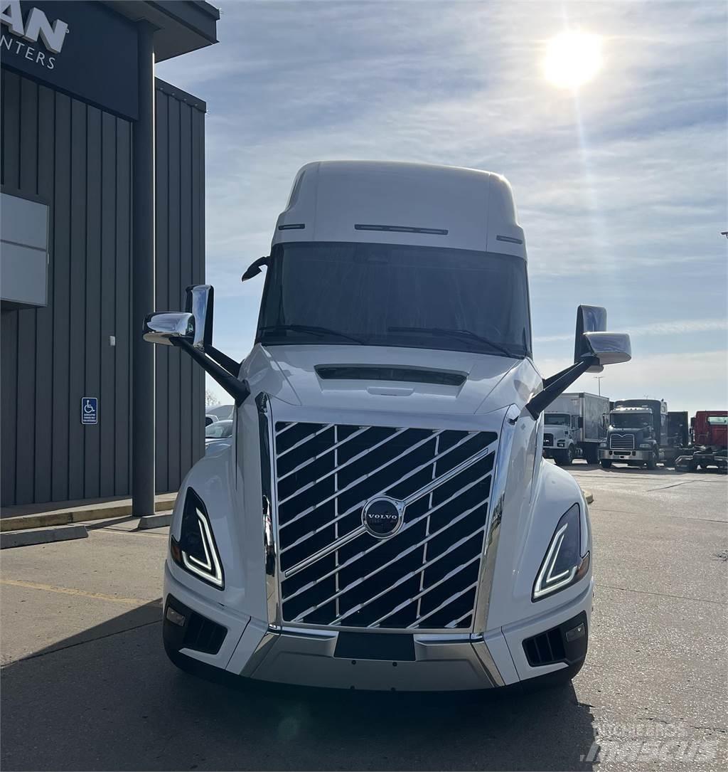 Volvo NEW VNL860 曳引機組件