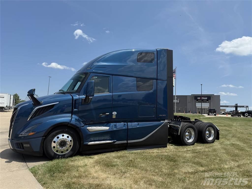 Volvo NEW VNL860 曳引機組件