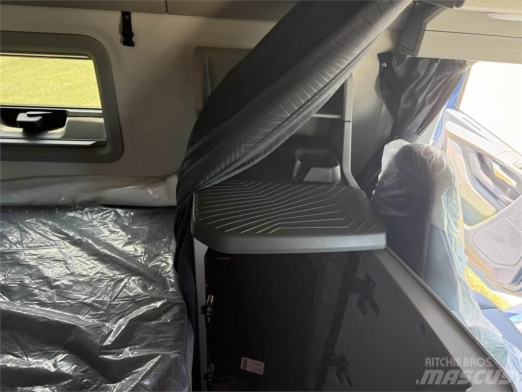 Volvo NEW VNL860 曳引機組件