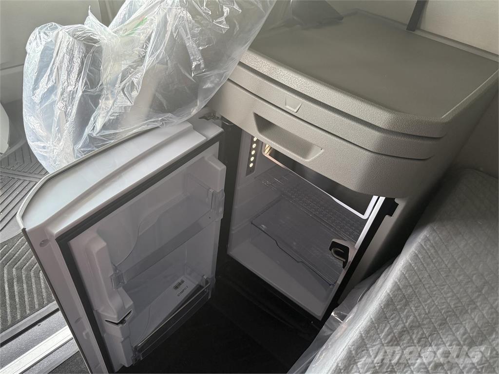 Volvo NEW VNL860 曳引機組件